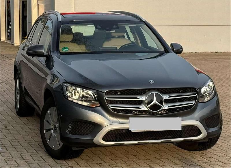Gebraucht Mercedes GLC250 Exclusive 204 PS (150 kW) 2017 Grau SUV