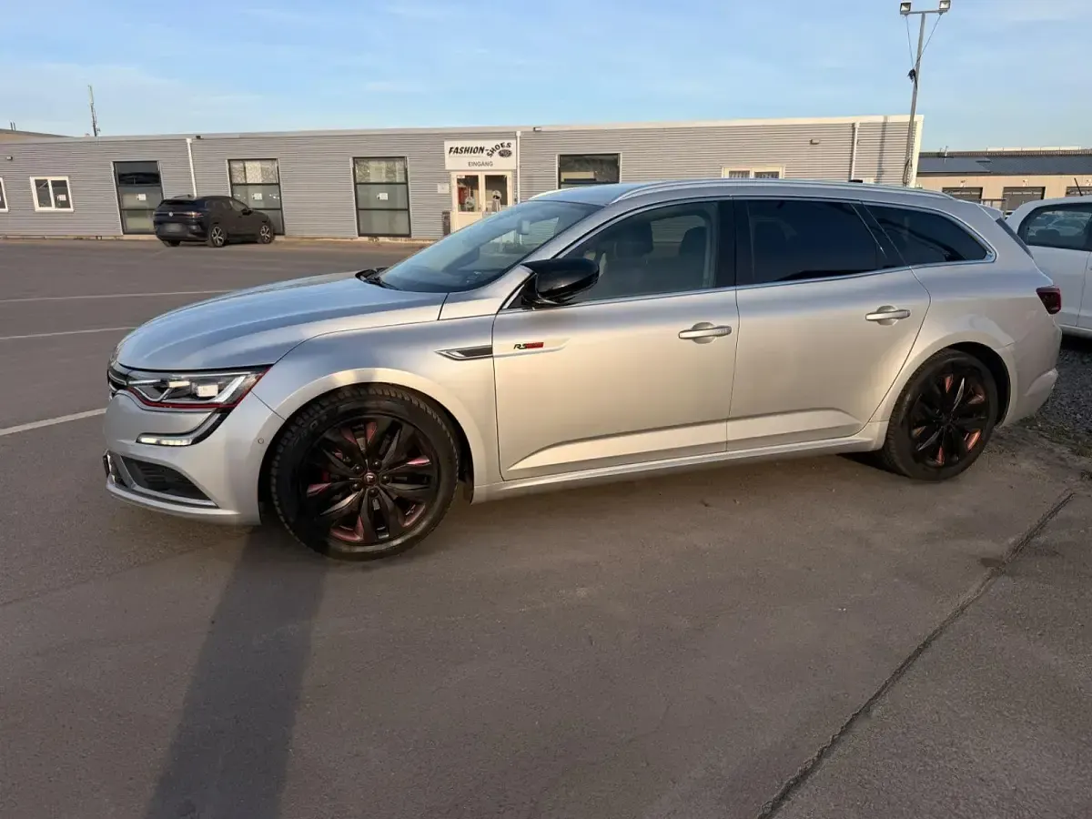 Gebraucht Renault Talisman LIMITED 131 PS (96 kW) 2017 Silber Kombi