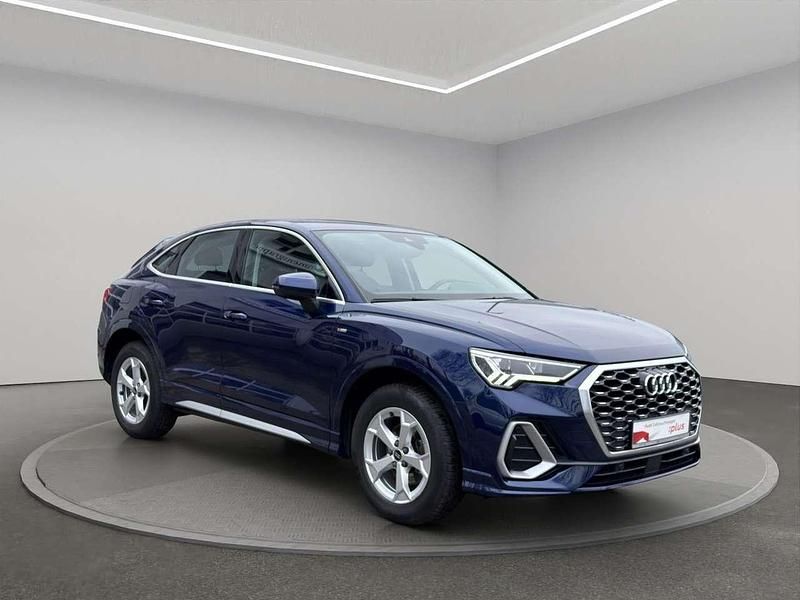 Gebraucht Audi Q3 S-Line 150 PS (110 kW) 2022 Navarrablau metallic SUV