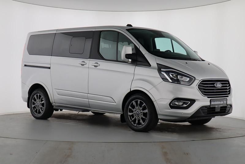 Gebraucht Ford Tourneo Titanium X 150 PS (110 kW) 2023 Polarsilber metallic Van / Kleinbus