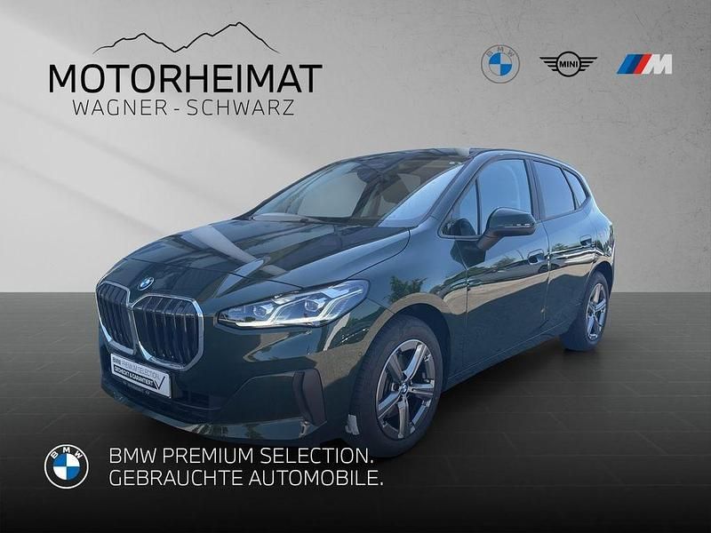 Grün Gebraucht 2024 BMW 218 Active Tourer Van / Kleinbus | 27.980 € (Guter Preis) - Bild 1/3