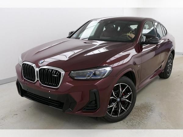 Rot (aventurinrot iii metallic) Gebraucht 2024 BMW X4 M Sport SUV | 60.187 € (Superpreis) - Bild 1/4