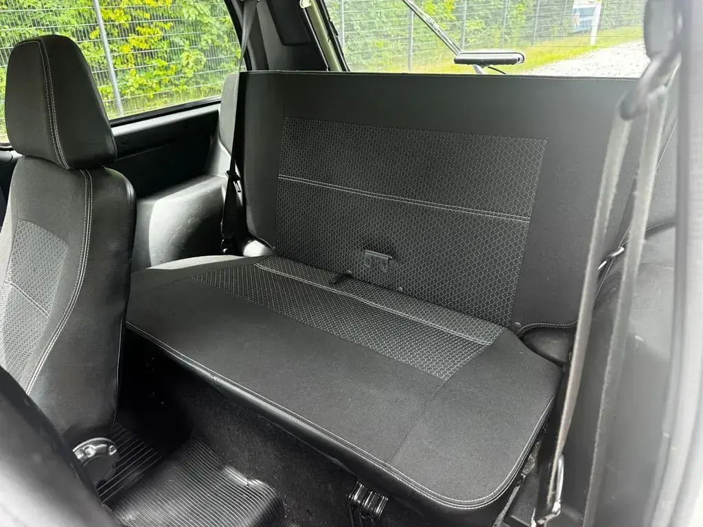 Gebraucht Lada niva 83 PS (61 kW) 2017 Grün SUV