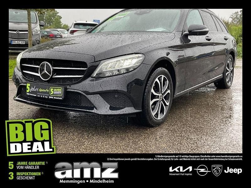 Obsidian schwarz Gebraucht 2020 Mercedes C220 Avantgarde Kombi | 25.980 € (Guter Preis) - Bild 1/4