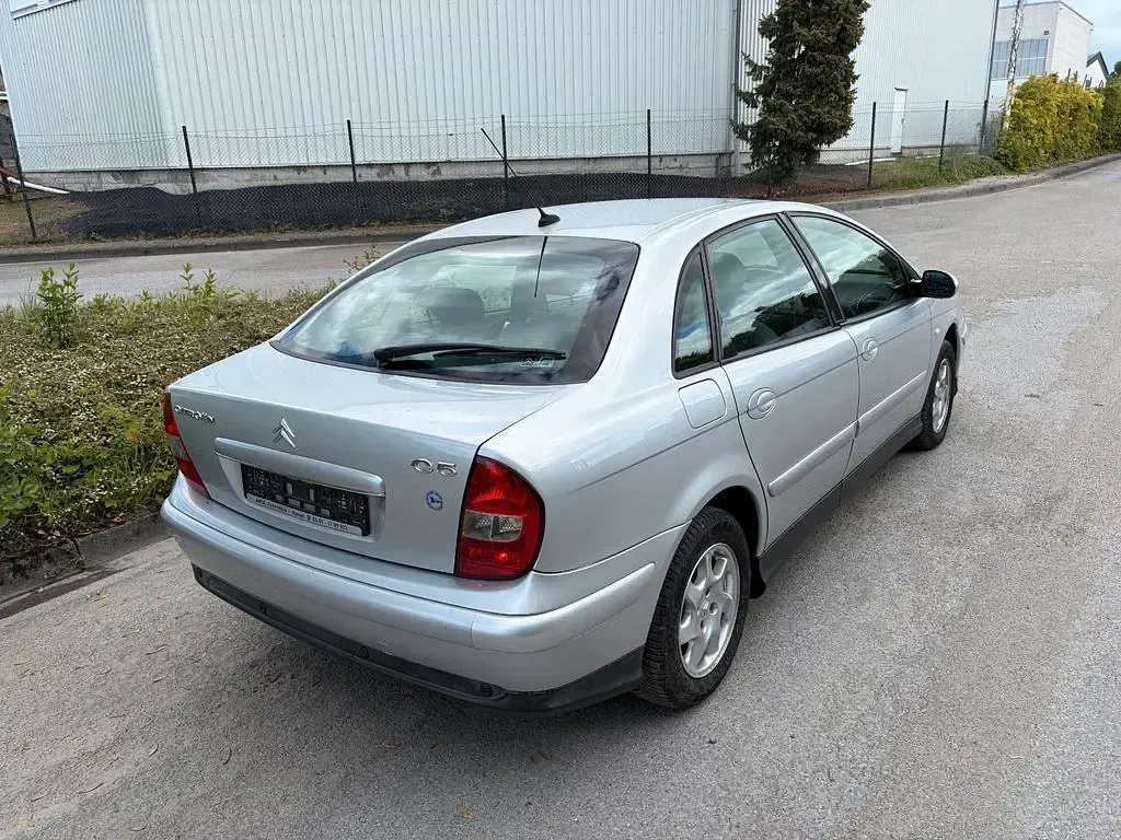 Gebraucht Citroën C5 Exclusive 136 PS (100 kW) 2004 Grau Limousine