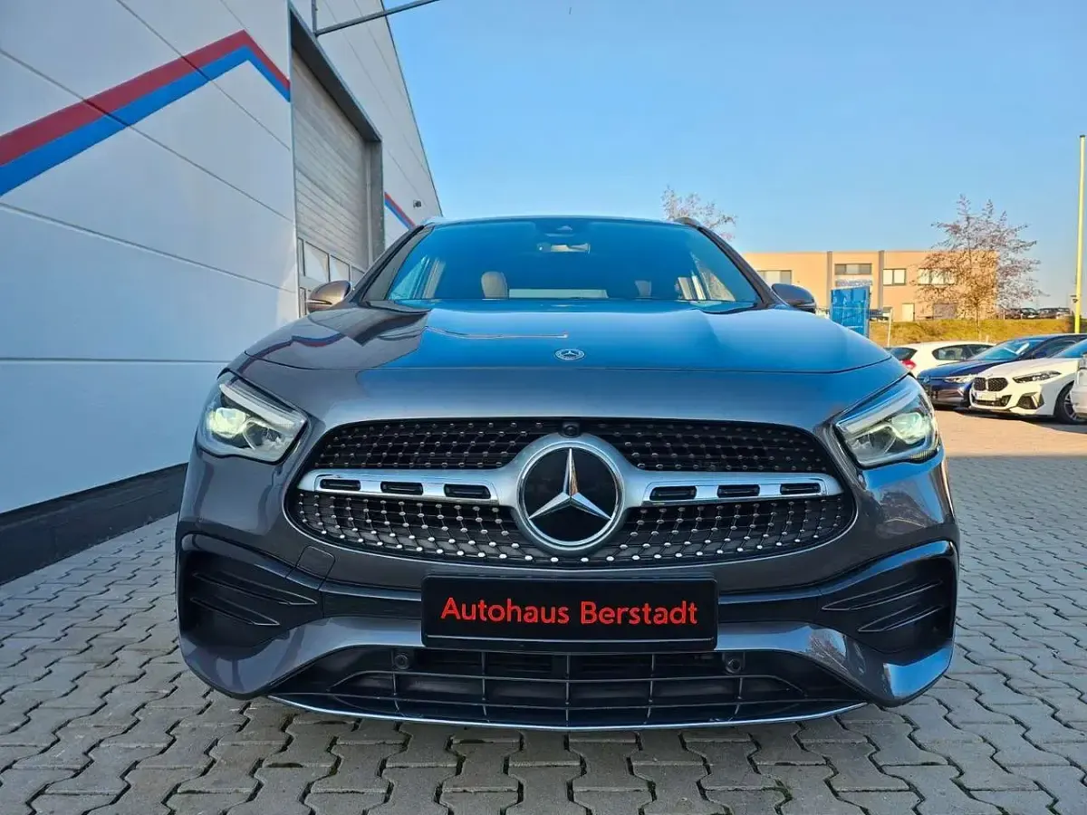 Gebraucht Mercedes GLA250 AMG 224 PS (164 kW) 2021 Grau SUV