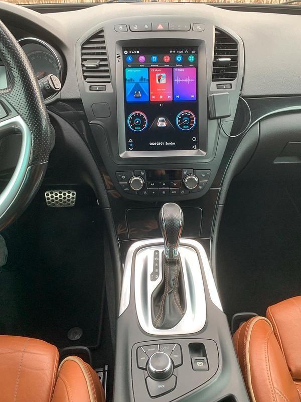 Gebraucht Opel Insignia 170 PS (125 kW) 2011 Braun Kombi