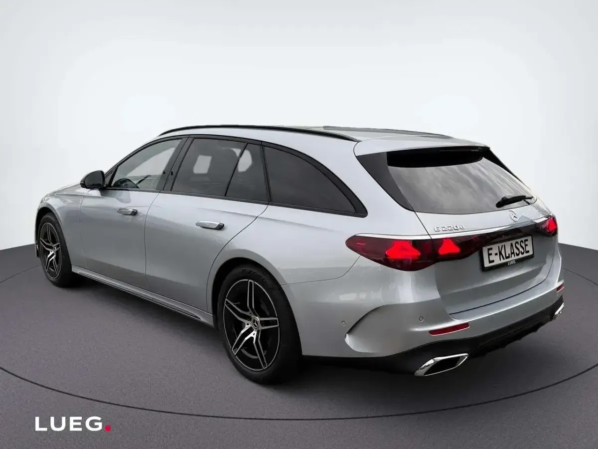 Gebraucht Mercedes E220 AMG line 197 PS (144 kW) 2025 Silber Kombi