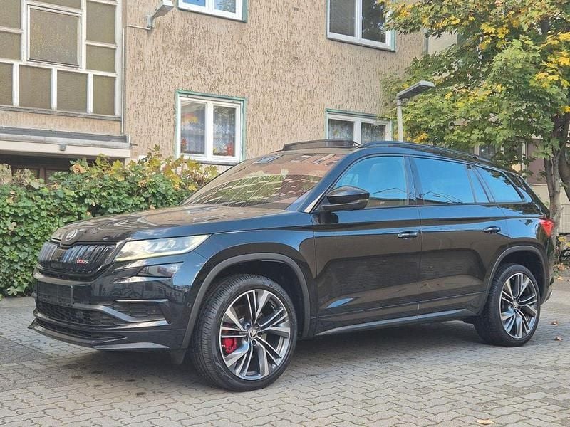 Schwarz Gebraucht 2021 Skoda Kodiaq RS SUV | 29.900 € (Guter Preis) - Bild 1/4