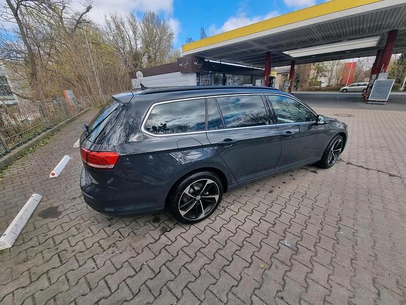 Gebraucht VW Passat 150 PS (110 kW) 2015 Grau Kombi