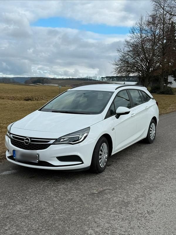 Gebraucht Opel Astra 110 PS (80 kW) 2018 Weiß Kombi