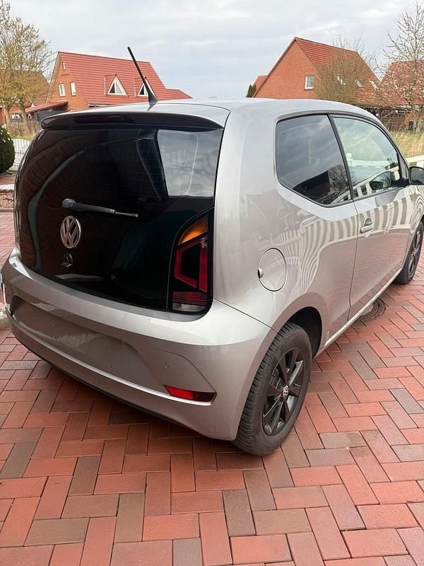 Gebraucht VW up! 60 PS (44 kW) 2018 Silber Kleinwagen