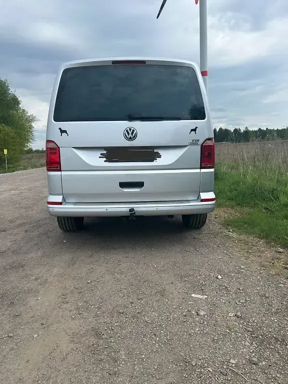 Gebraucht VW Caravelle 150 PS (110 kW) 2015 Silber Van