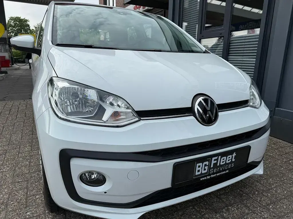 Używany VW up! 65 KM (47 kW) 2022 Biały Hatchback
