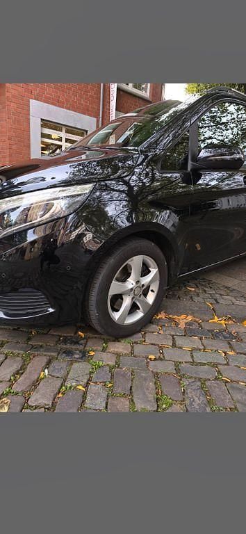 Gebraucht Mercedes V220 Edition 163 PS (119 kW) 2017 Schwarz Van / Kleinbus
