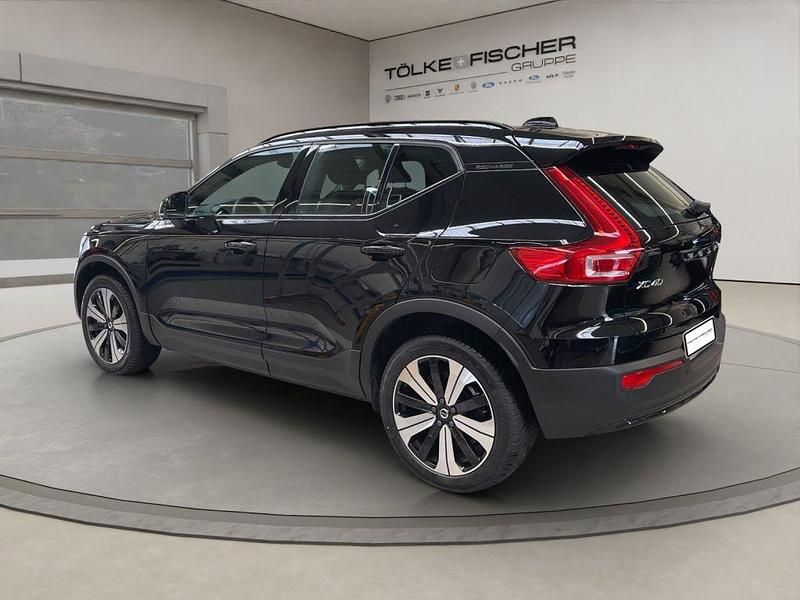 Gebraucht Volvo XC40 Plus 169 kW (231 PS) 2023 Schwarz (metallic) SUV