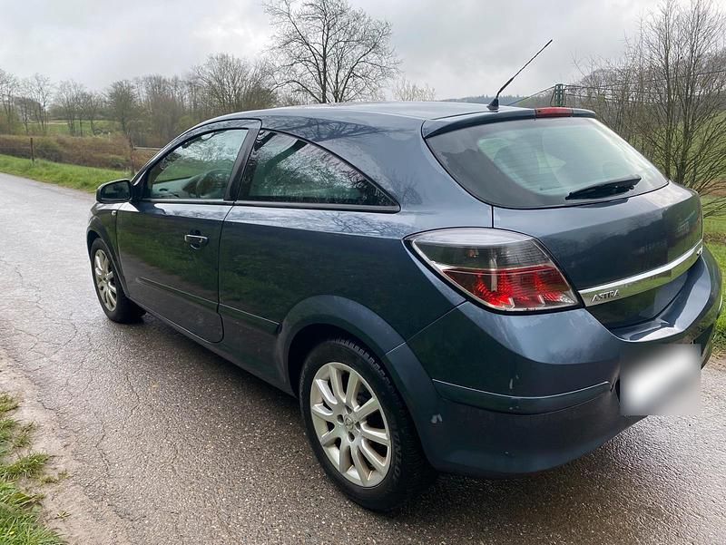 Gebraucht Opel Astra GTC 2006 Grau Kleinwagen