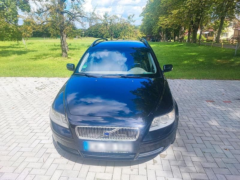 Schwarz Gebraucht 2006 Volvo V50 Kombi | 990 € (Guter Preis) - Bild 1/4