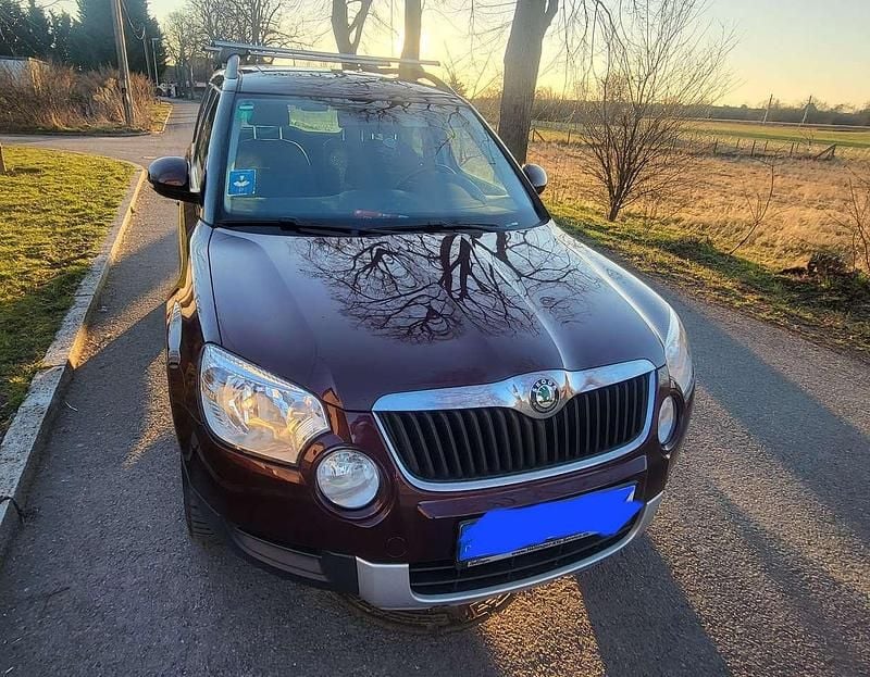 Gebraucht Skoda Yeti Adventure 140 PS (102 kW) 2013 Rot SUV