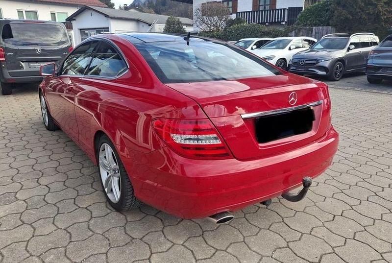 Gebraucht Mercedes C250 204 PS (150 kW) 2014 Rot Coupé