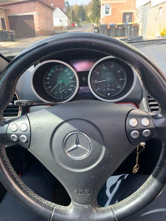 Gebraucht Mercedes SLK200 163 PS (119 kW) 2007 Schwarz Cabrio