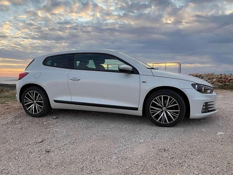 Gebraucht VW Scirocco Allstar 125 PS (91 kW) 2017 Weiß Coupé