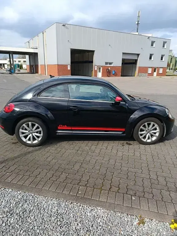 Gebraucht VW Beetle CLUB 110 PS (80 kW) 2015 Schwarz Kleinwagen