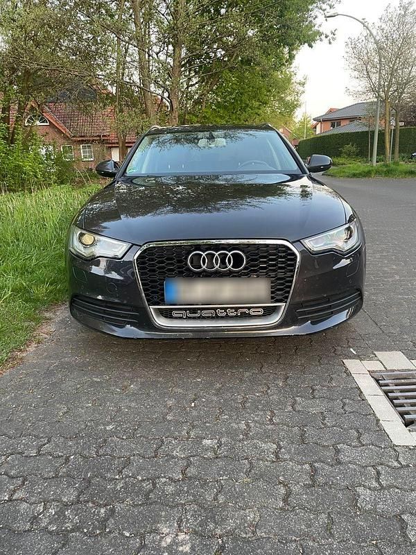 Gebraucht Audi A6 Ambiente 204 PS (150 kW) 2011 Grau Kombi