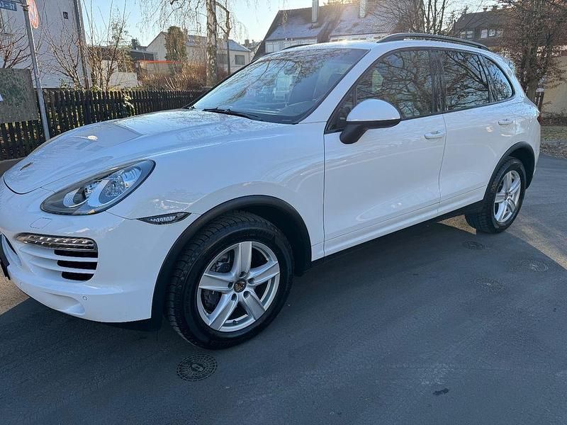 Weiß Gebraucht 2013 Porsche Cayenne Platinum Edition SUV | 22.999 € (Superpreis) - Bild 1/4