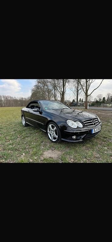Schwarz Gebraucht 2007 Mercedes CLK350 AMG Cabrio | 9.999 € (Fairer Preis) - Bild 1/4