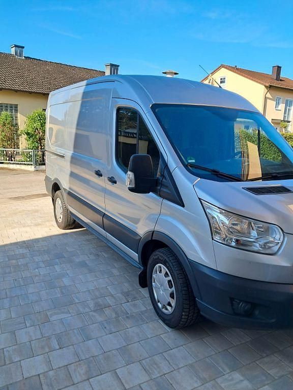 Gebraucht Ford Transit 155 PS (114 kW) 2016 Silber Van / Kleinbus