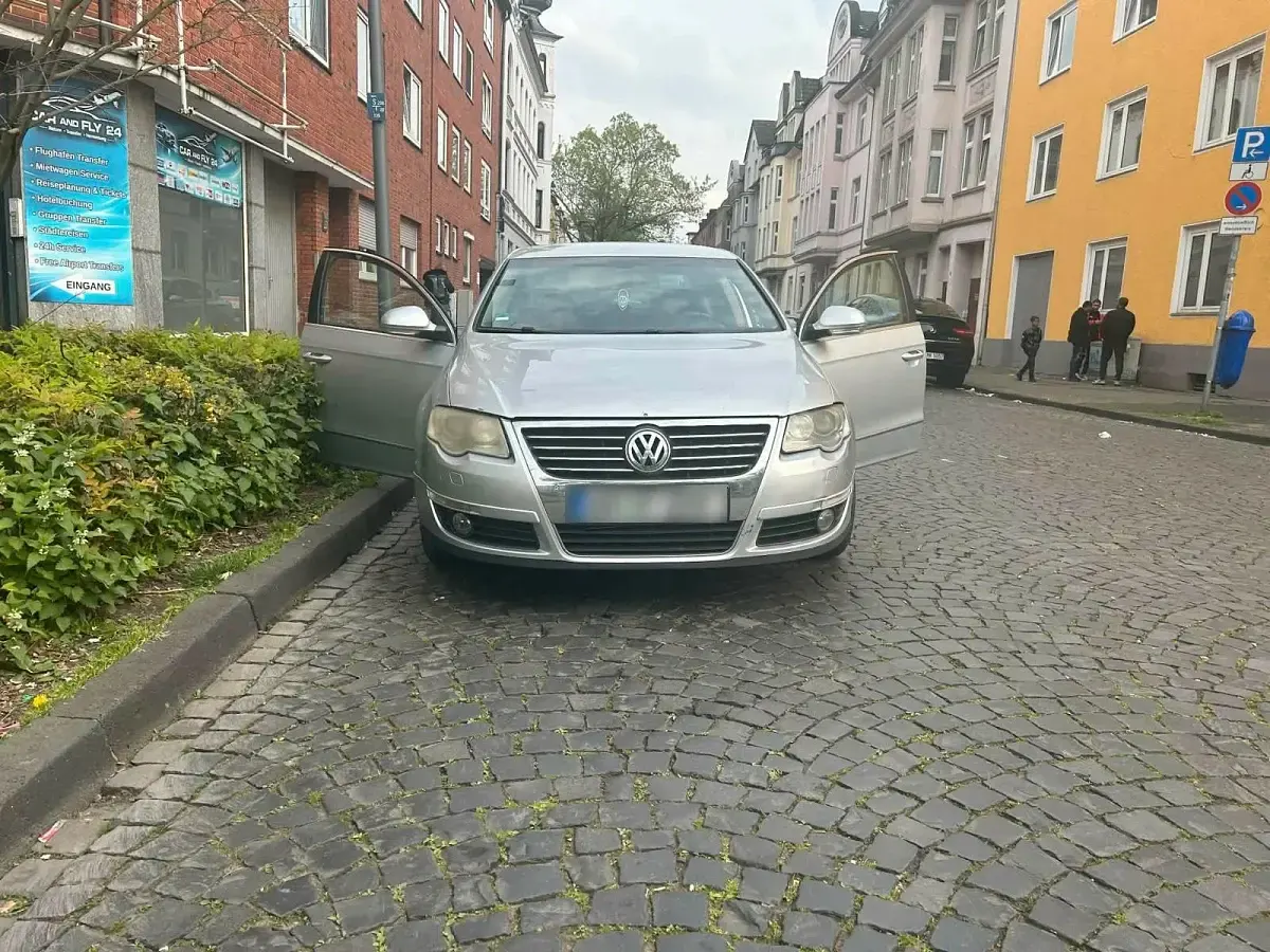 Second-hand VW Passat 204 CP (150 kW) 2009 Gri Berlinǎ