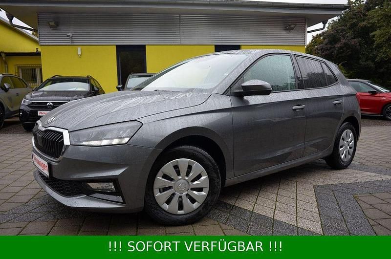 Neu Skoda Fabia 116 PS (85 kW) 2025 Graphite grau Limousine