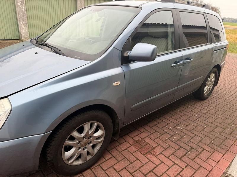 Gebraucht Kia Carnival EX 185 PS (136 kW) 2007 Blau Van / Kleinbus