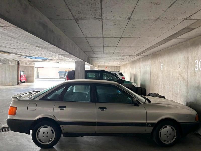 Second-hand Audi 80 83 CP (61 kW) 1988 Bej Berlinǎ