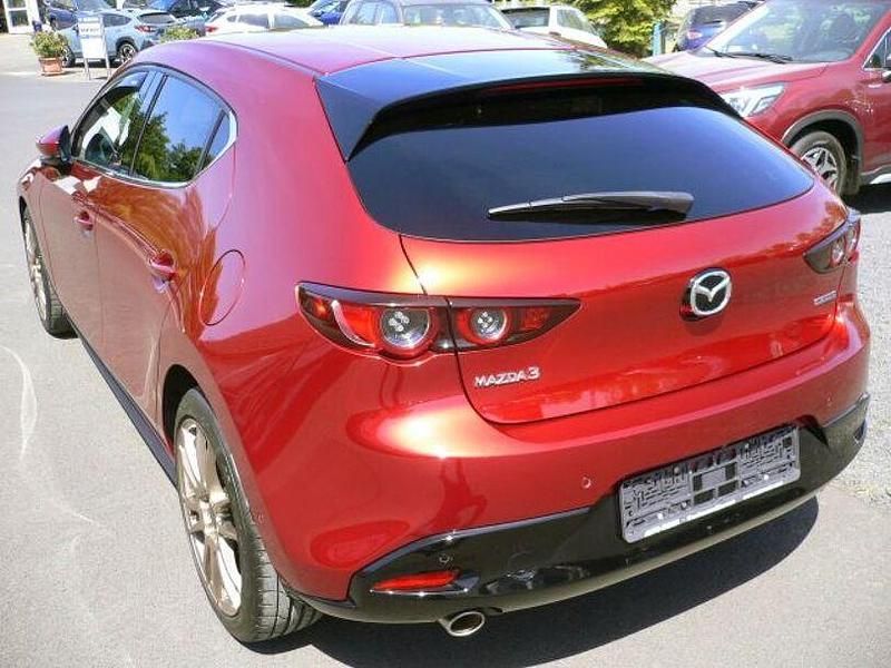 Gebraucht Mazda 3 Selection 122 PS (89 kW) 2019 Rot Limousine