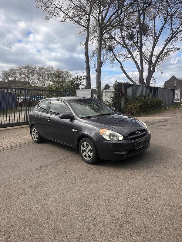 Second-hand Hyundai Accent 2007 Hatchback