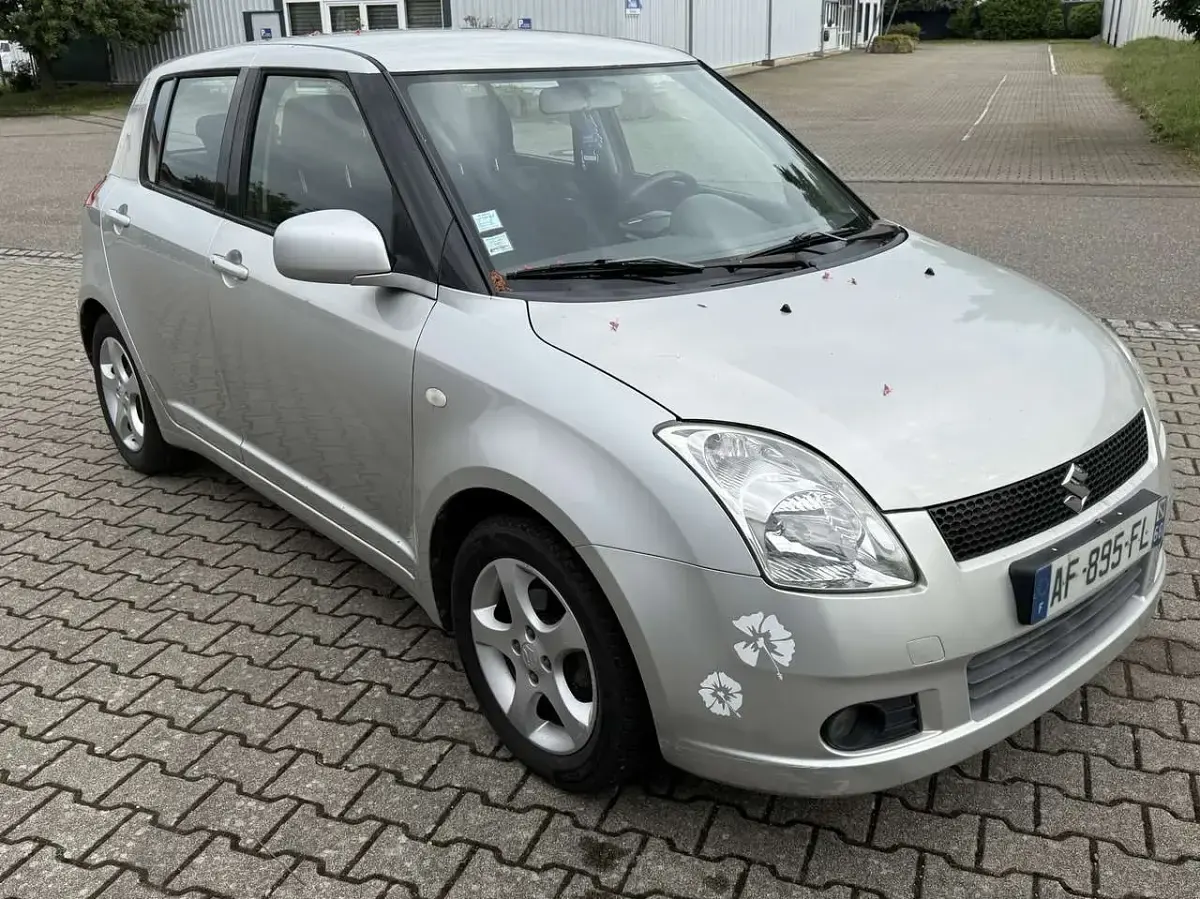 Gebraucht Suzuki Swift Snow 92 PS (67 kW) 2008 Silber Kleinwagen