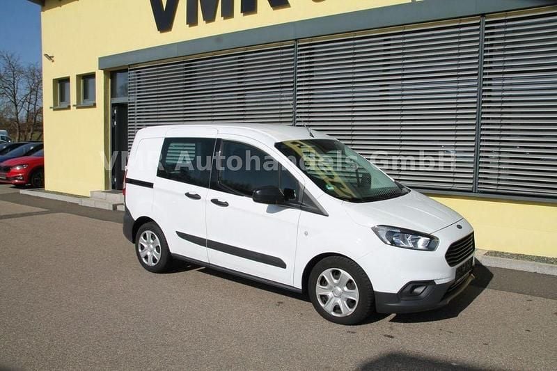 Gebraucht Ford Transit Trend 101 PS (74 kW) 2022 Weiß Van / Kleinbus