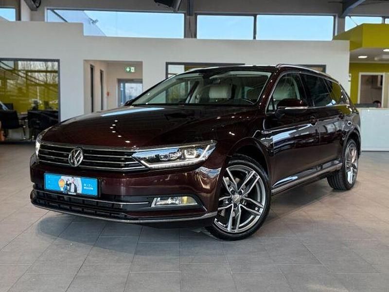 Gebraucht VW Passat 190 PS (139 kW) 2018 Rot Kombi