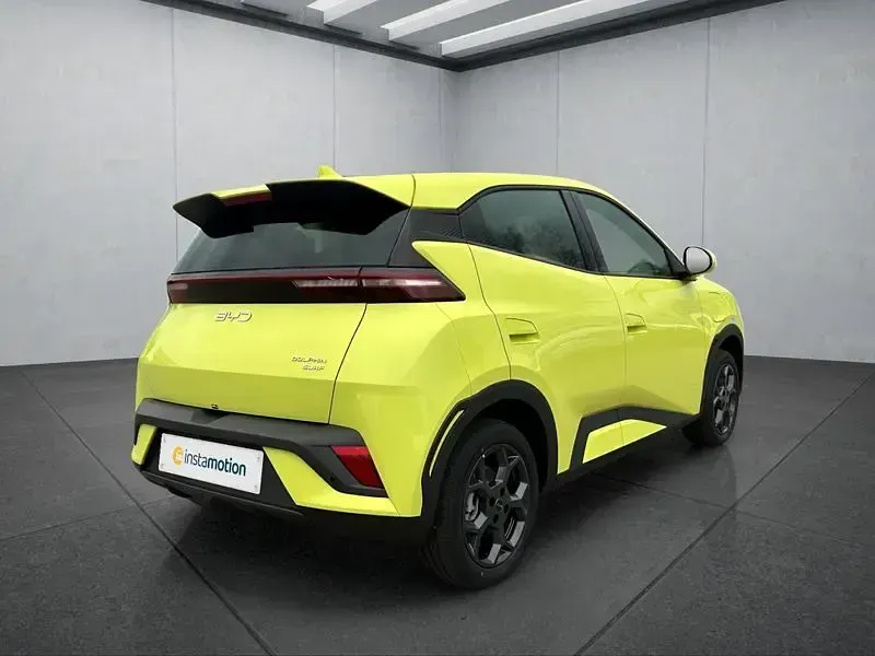 Uusi BYD Dolphin Comfort 114 kW (156 HP) 2025 Musta Viistoperä