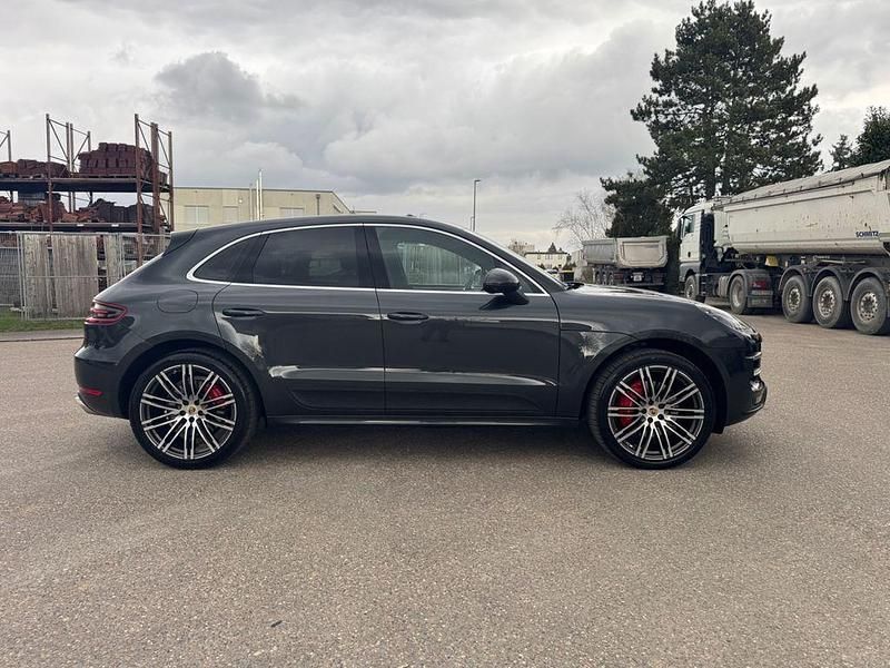 Gebraucht Porsche Macan Turbo 400 PS (294 kW) 2017 Grau SUV