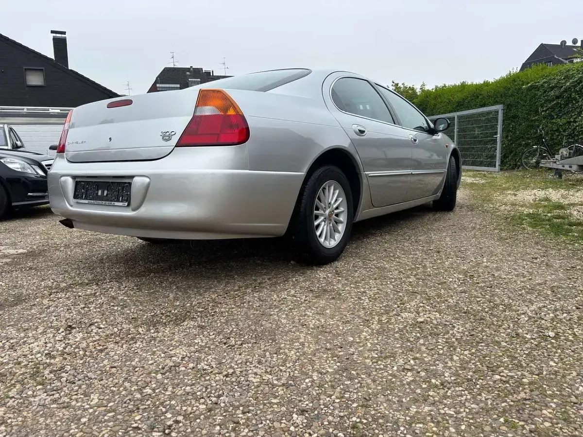 Gebraucht Chrysler 300M 204 PS (150 kW) 2000 Bright silver metallic (ps2) Limousine