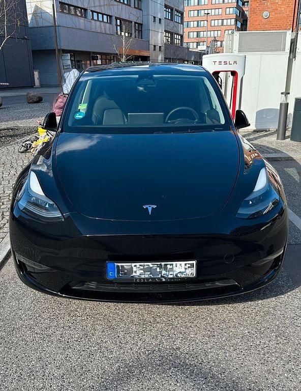 Used Tesla Model Y Long Range AWD 378 kW (514 HP) 2023 Black SUV