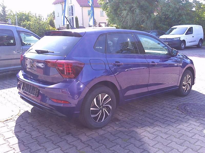 Gebraucht VW Polo Life 95 PS (69 kW) 2025 Vibrant violet metallic Kleinwagen