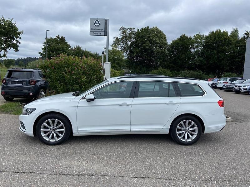 Gebraucht VW Passat Active 150 PS (110 kW) 2021 Weiß Kombi
