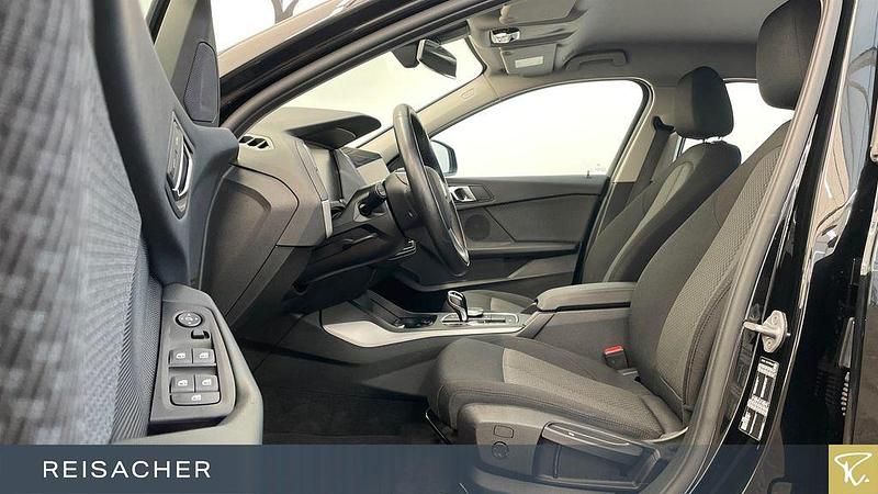 Gebraucht BMW 118 Advantage 140 PS (102 kW) 2024 Schwarz Kleinwagen