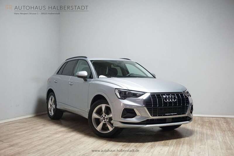 Silber Gebraucht 2024 Audi Q3 Sport SUV | 35.990 € (Superpreis) - Bild 1/3