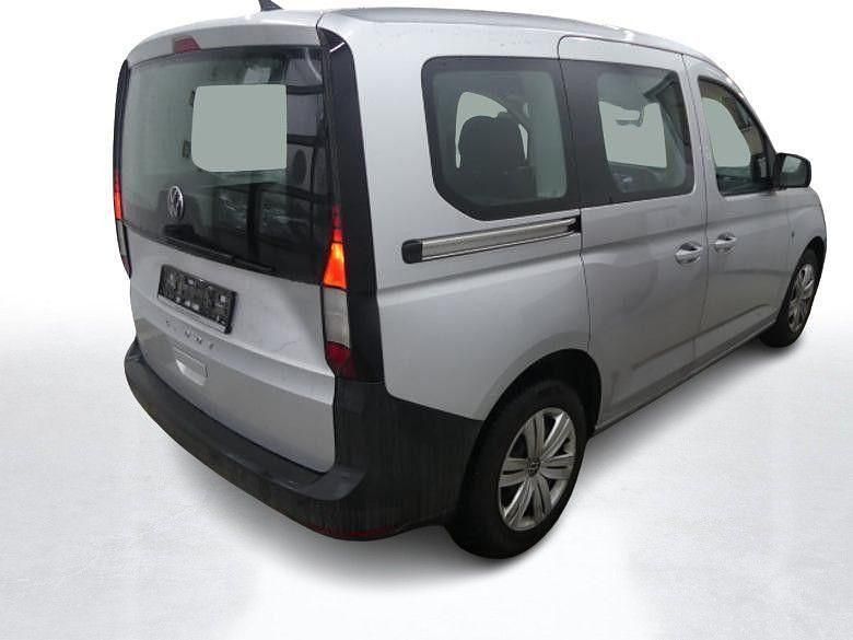 Gebraucht VW Caddy Basis 114 PS (83 kW) 2023 Reflexsilber metallic Van / Kleinbus