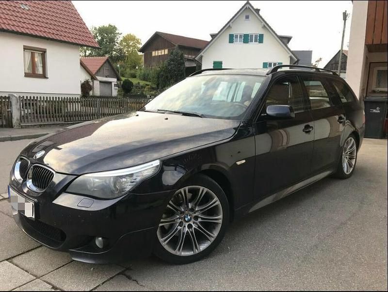 Schwarz Gebraucht 2008 BMW 525 M Sport Kombi | 5.490 € (Guter Preis) - Bild 1/4